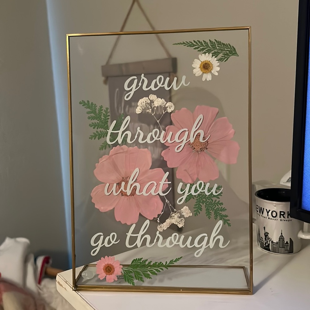 Bedroom/desk decor sign with pressed flowers inside and gold outline!